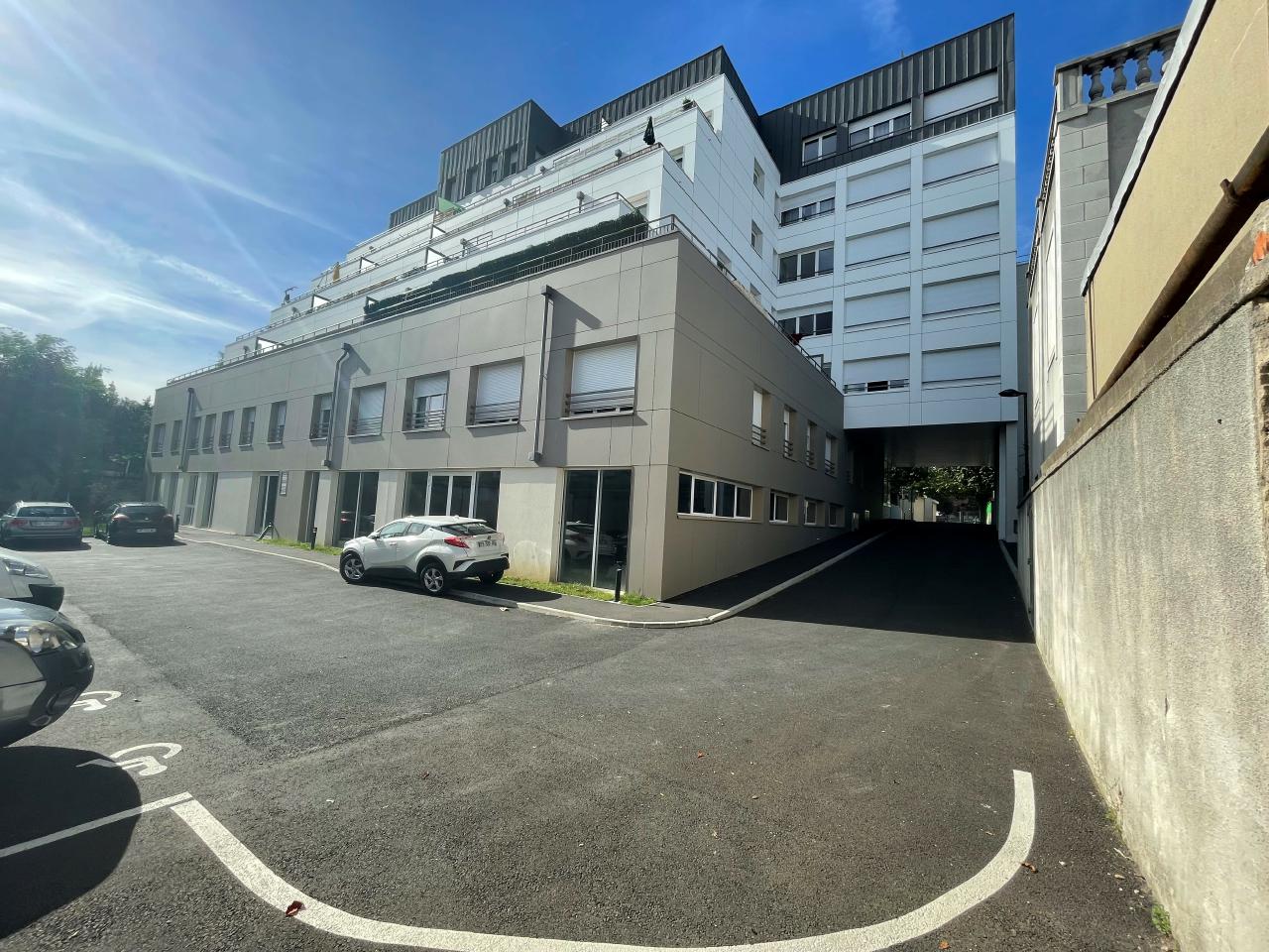 Local d'activité Ivry-sur-Seine 803m² Vente local d'activité Ivry-sur-Seine Val-de-Marne OVACT2315384 0